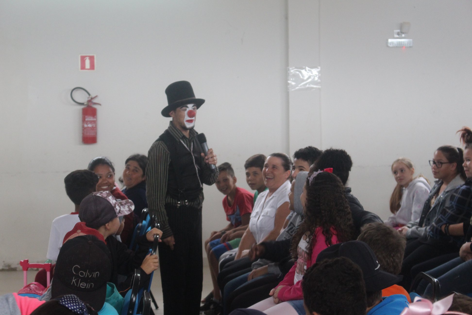Peça do Festival de Teatro de Curitiba é exibida no nosso Teatro