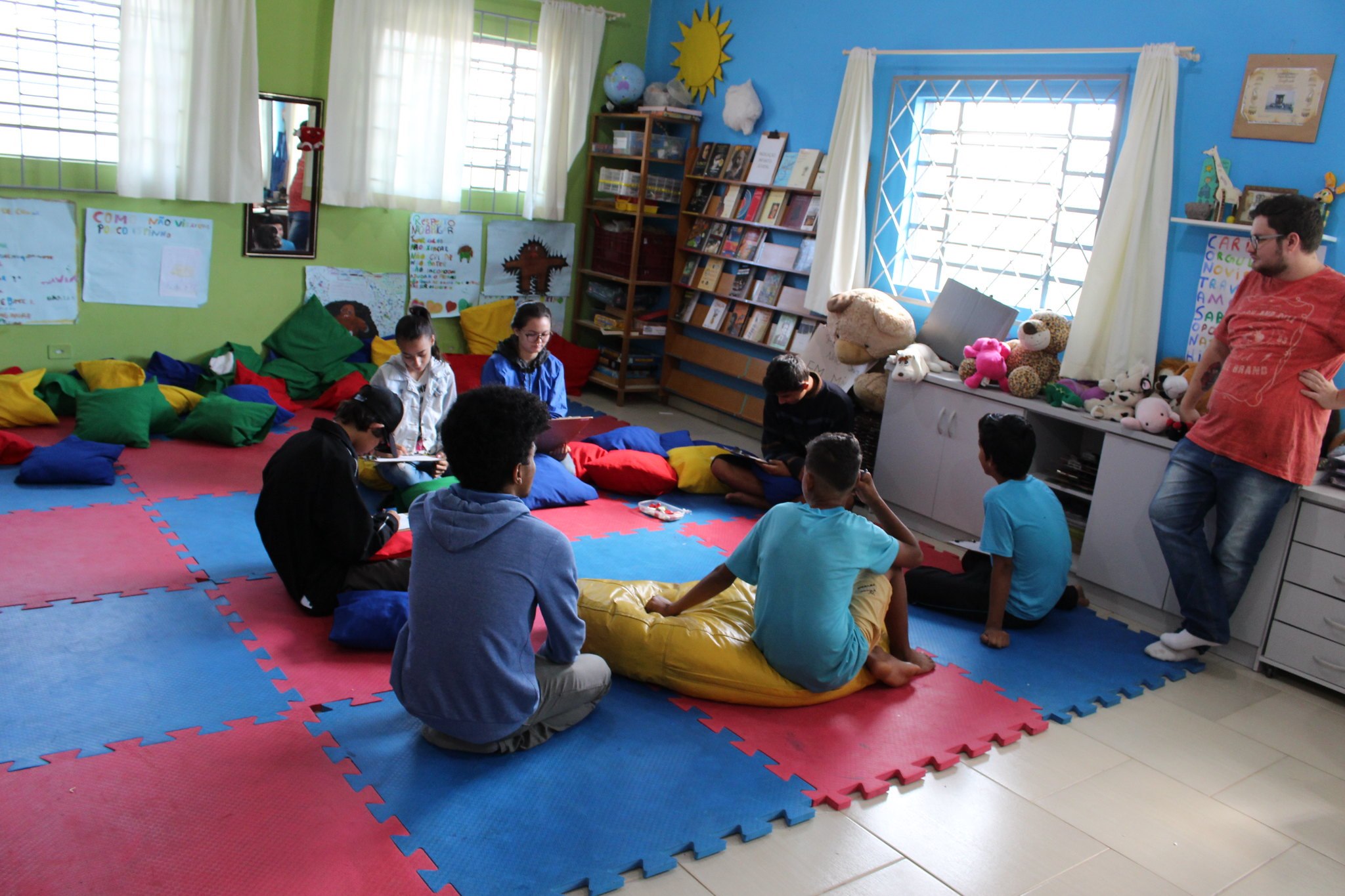 Parceria com a UniBrasil traz estagiários de Psicologia ao Projeto