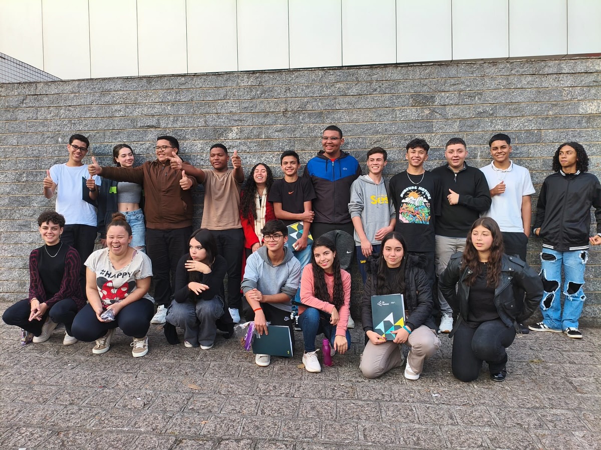 Jovens da São Roque participam do Innovation Camp e vivenciam experiências de protagonismo e inovação