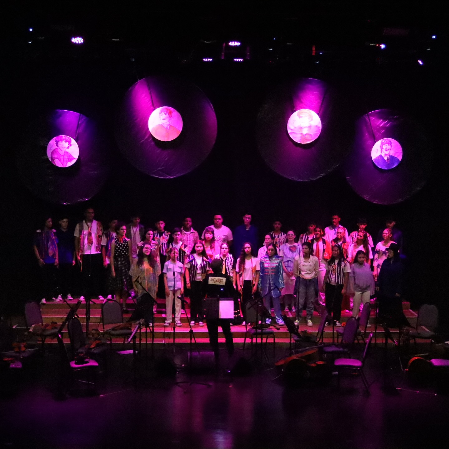 São Roque Aplaude 2025 emociona público em espetáculo inesquecível